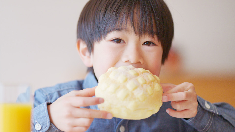 甘いお菓子をだらだら食べたり、飲んだりしない